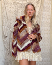 Load image into Gallery viewer, Zig Zag Jacket
