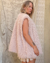 Load image into Gallery viewer, Spell Faux Fur Vest
