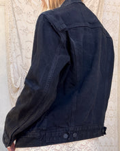 Load image into Gallery viewer, Levi's Jacket
