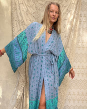 Load image into Gallery viewer, Tides Kimono

