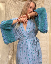 Load image into Gallery viewer, Tides Kimono
