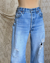 Load image into Gallery viewer, EB Denim Chain Blue Jeans
