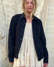 Load and play video in Gallery viewer, Levi's Jacket

